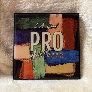 LA Girl Pro Artistry Eyeshadow Palette - Vibrant Colors